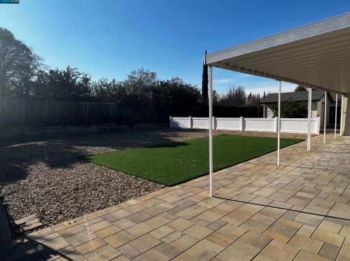 5202 Jomar Dr, Concord CA  94521-2343 exterior