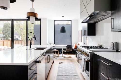 591 York St, Denver CO  80209-4640 exterior