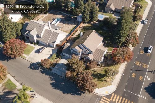 3200 Brookstone Dr, Turlock, CA 95382-9213