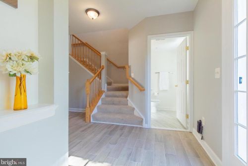 3607 Madison Ln, Falls Church, VA 22041-3609