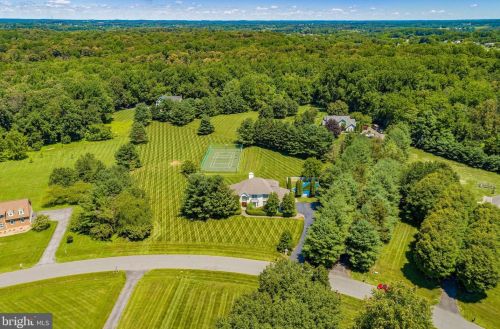 13850 Kennard Dr, Glenelg, MD 21737-9751