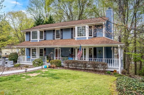 3869 Wintergreen Ct, Marietta, GA 30062-6826