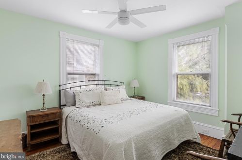 135 Warwick Rd, Tavistock NJ  08033-3706 exterior