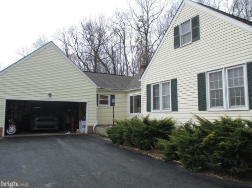 8802 Links Bridge Rd, Graceham, MD 21788-2913