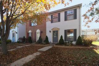 113 Bedford Ct, Piscataway, NJ 08854-6201