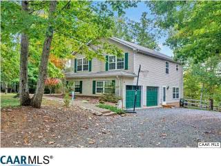 35 Woodlawn Dr, Bybee, VA 22963-2728