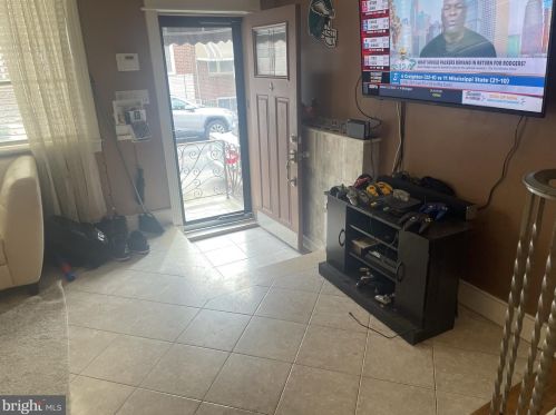 2334 12th St, Philadelphia PA  19133-1007 exterior