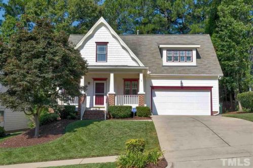 521 Vatersay Dr, Apex, NC 27502-9074