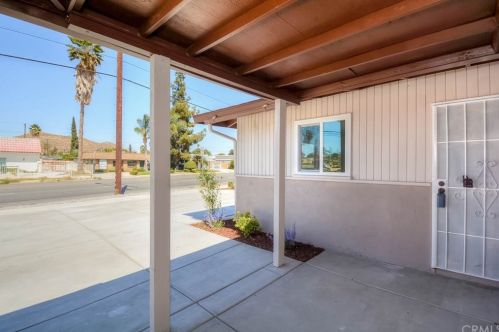 10440 Hole Ave, Riverside CA  92505-1620 exterior