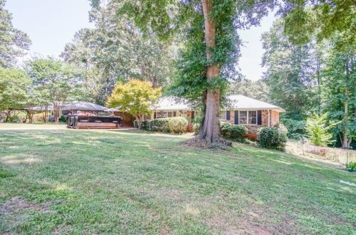 1933 Gherry Dr, Austell GA  30106-2923 exterior