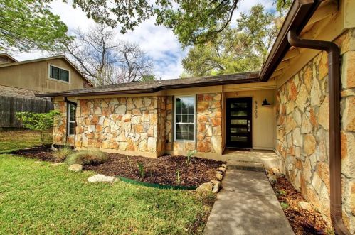 8300 Alabama Dr, Austin TX  78745-7616 exterior