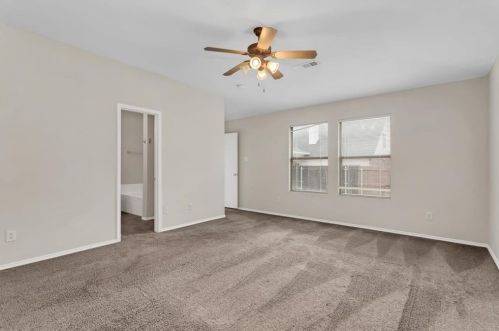 5712 Country Valley Ln, Fort Worth TX  76179-7361 exterior