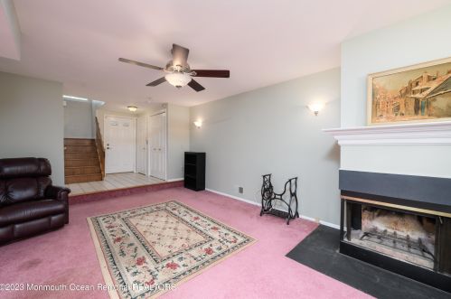 25 Malibu Dr, Tinton Falls NJ 07724-2542 exterior