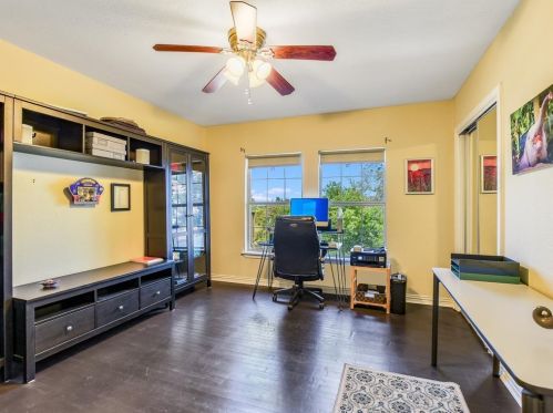 6207 Betty Cook Dr, Austin TX  78723-3313 exterior