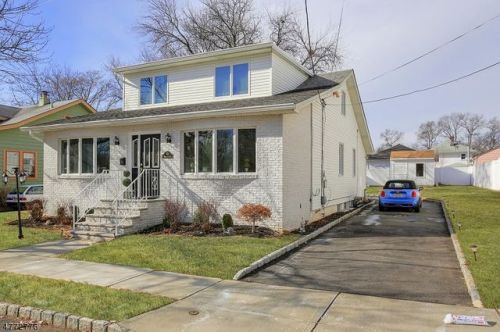 60 Washington Ave, Springfield, NJ 07081-1918