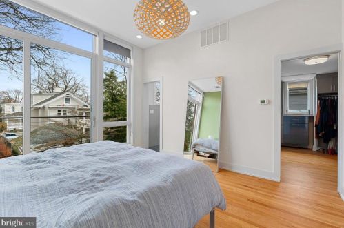 31 Maple St, Princeton NJ  08542-3850 exterior