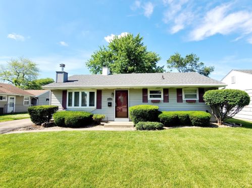 871 Meadow Ct, Bradley, IL 60915-2659