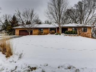 9208 Fawnridge Cir, Minneapolis MN  55437-1825 exterior