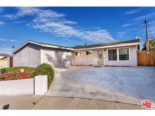 1700 Elsinore Cir, Oxnard, CA 93035-3359