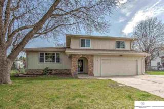 809 Gayle St, Omaha, NE 68046-2907