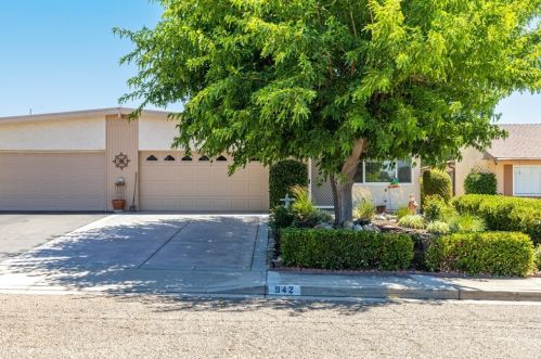 942 Brookhill Dr, Lake Nacimiento, CA 93446-3641