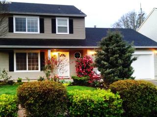 2311 Fremont St, Cornelius OR  97113-7384 exterior