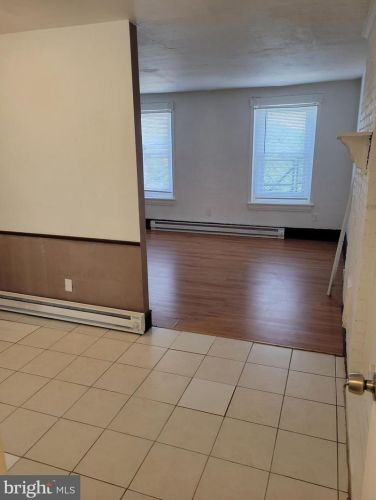 703 State St, Trenton NJ 08609-2008 exterior