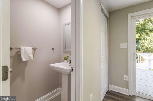 303 Greenwich Ln, Silver Spring MD  20910-4232 exterior