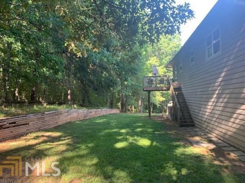 1595 Olde Oak Dr, Lithia Springs, GA 30122-2769