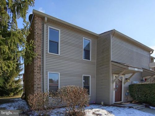 625 Ml Race Ct, Carlisle PA  17013-2531 exterior