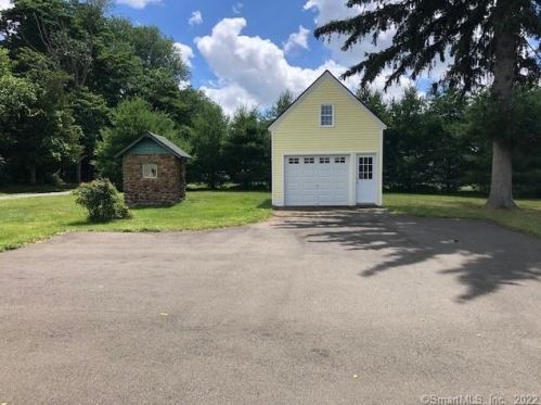 210 Highland Ave, Wallingford, CT 06492-2135
