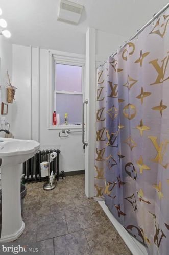 611 Wallace St, York PA 17403-1323 exterior