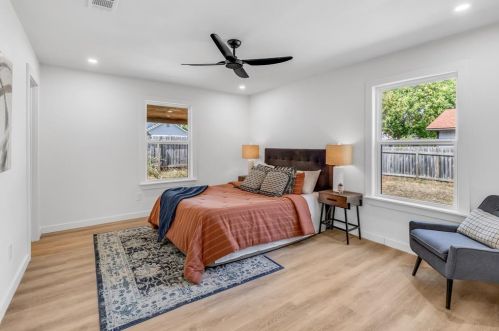 8408 Cayuga Dr, Austin TX 78749-3972 exterior