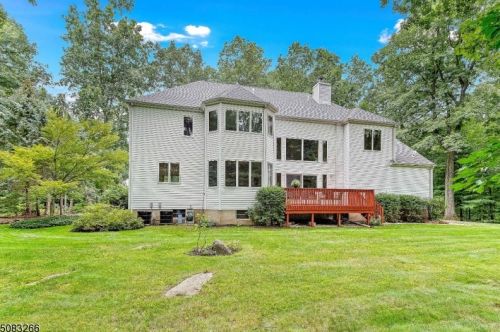 8 Elshaer Ct, Dover NJ  07869-1923 exterior