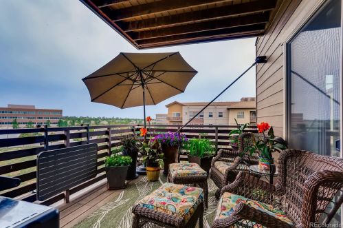 89 Rampart Way, Denver CO  80230-6450 exterior