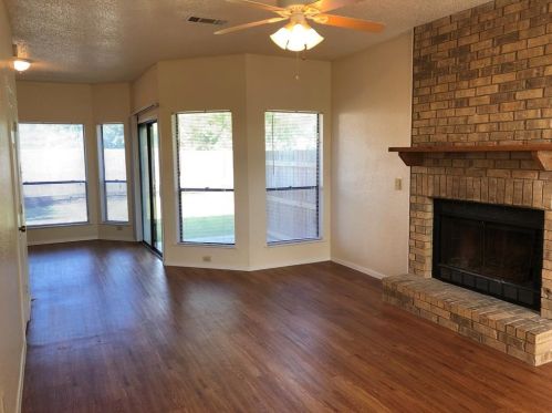 8300 Bradford Edward Cv, Austin, TX 78759-8153