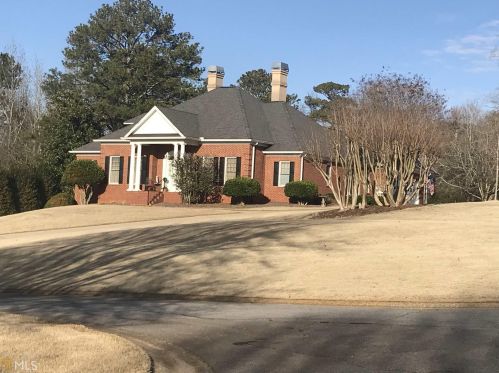 103 Melrose Park, Carrollton, GA 30117-3526