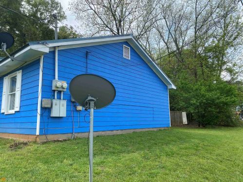 2 Curry St, Jackson, GA 30233-2214