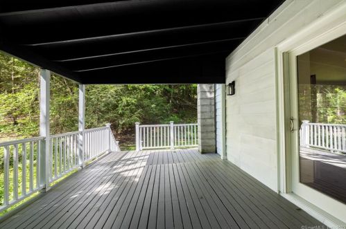 17 Valley Field Rd, Sandy Hook CT  06482-1096 exterior