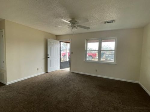 304 Washington Dr, Shell Bluff, GA 30830-7615