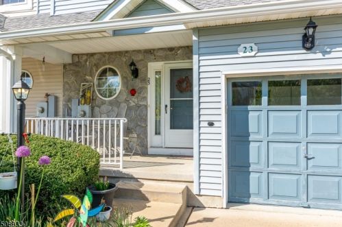 23 Castleton Rd, Princeton NJ  08540-1653 exterior