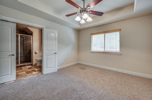 2221 Southern Oaks Dr, Cedar Hill TX 75104-6414 exterior