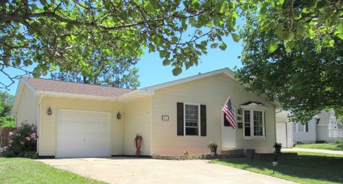 266 Old Ridge Rd, Hobart, IN 46342-4336