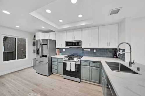 871 Sapphire Ln, Anaheim CA  92807-4864 exterior