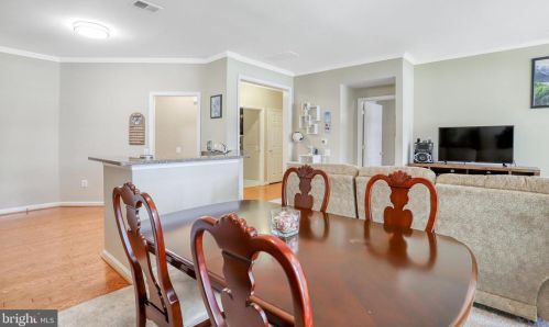 8220 Catbird Cir, Lorton, VA 22079-4666