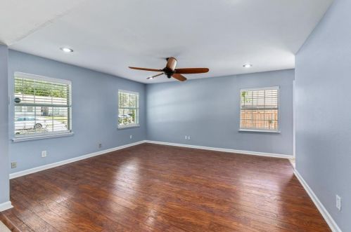 2915 Rayswood Dr, Carrollton TX 75007-5753 exterior