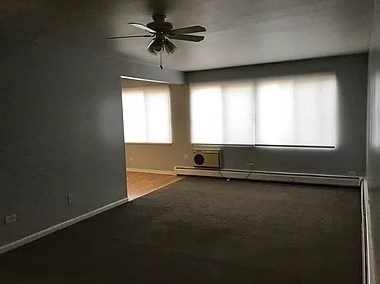 908 Old Willow Rd, Wheeling IL  60070-2454 exterior
