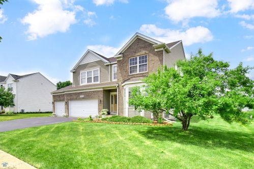 25140 Spring St, Wilton Center, IL 60442-1403