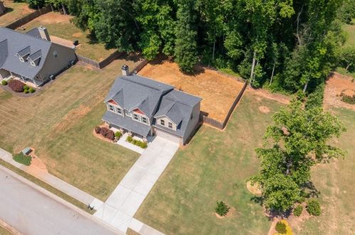 717 Lake Vista Dr, Jefferson GA  30549-4608 exterior