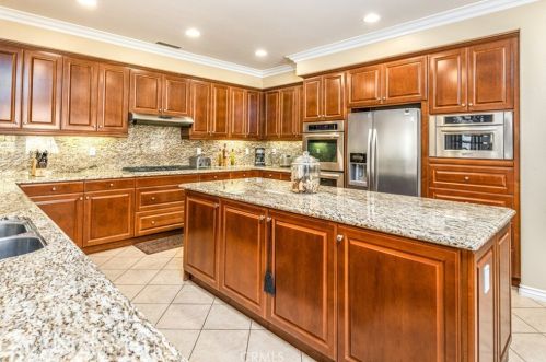 16352 Sierra Heights Dr, Riverside CA  92503-8457 exterior